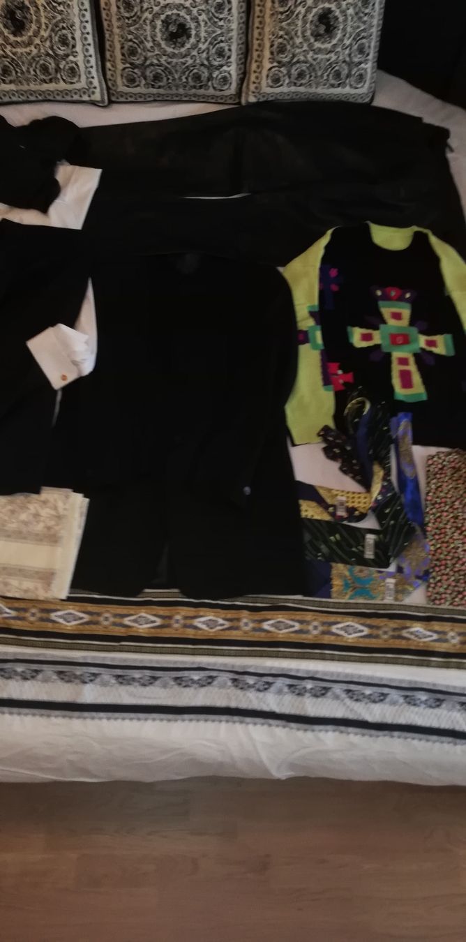 Versace Pulls & Sweat-shirts: original Gianni Versace Sammlung  – D'occasion à Neuhausen am Rheinfall par Bootschris 9