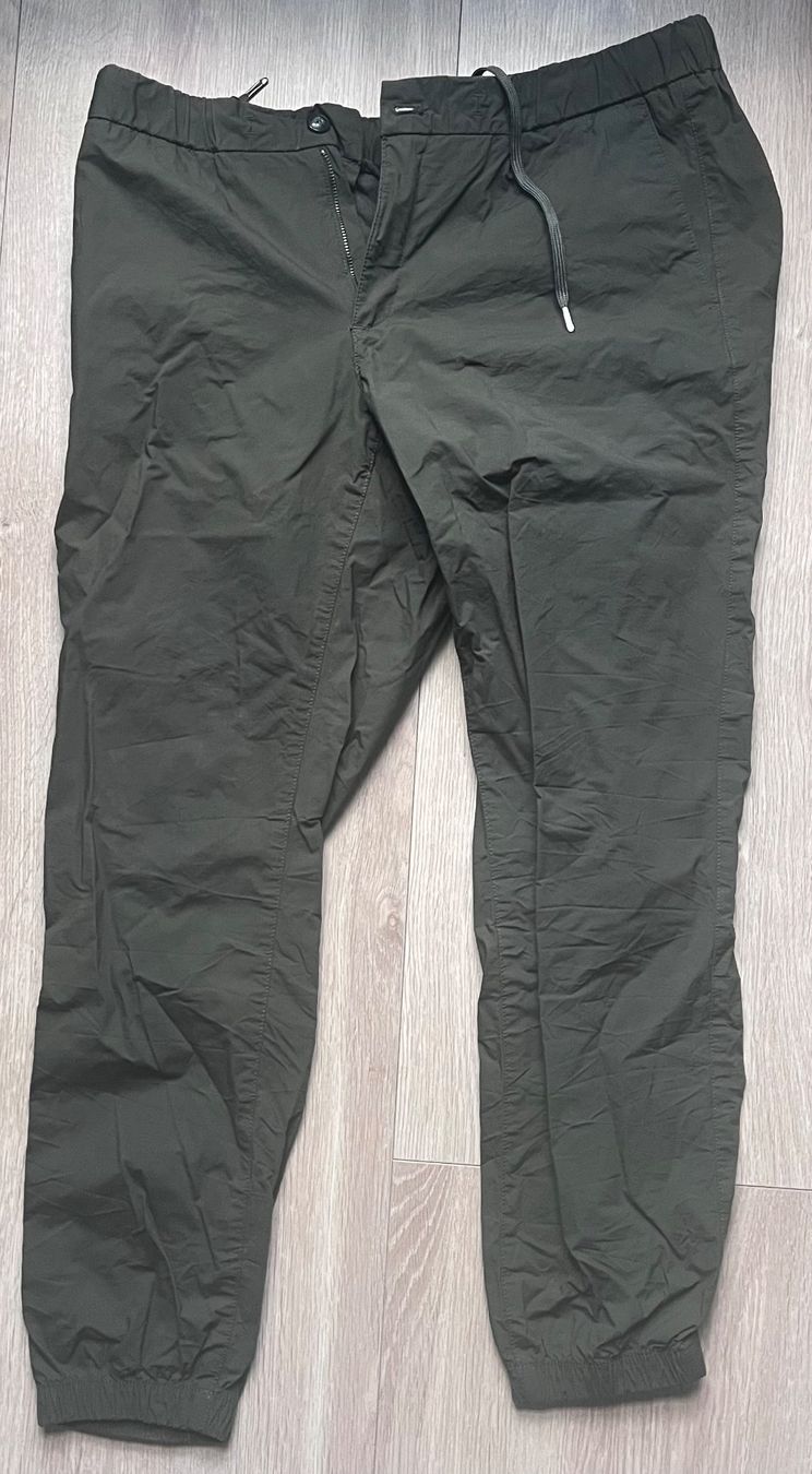 Pantaloni: Hosen Dunkelgrün – Usato da Burgdorf venduto da luc_b87g