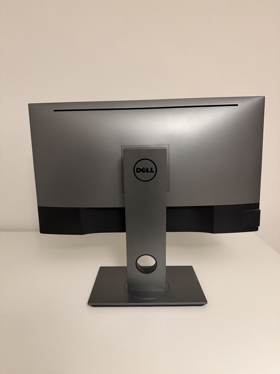 Monitor: Monitor Dell UltraSharp U2718Q 4k – Usato da Azmoos venduto da robins98 2