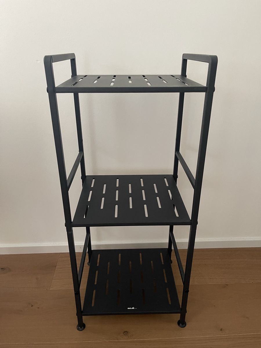 Scaffali: Metall Regal schwarz – Usato da St. Gallen venduto da Super_Nova7