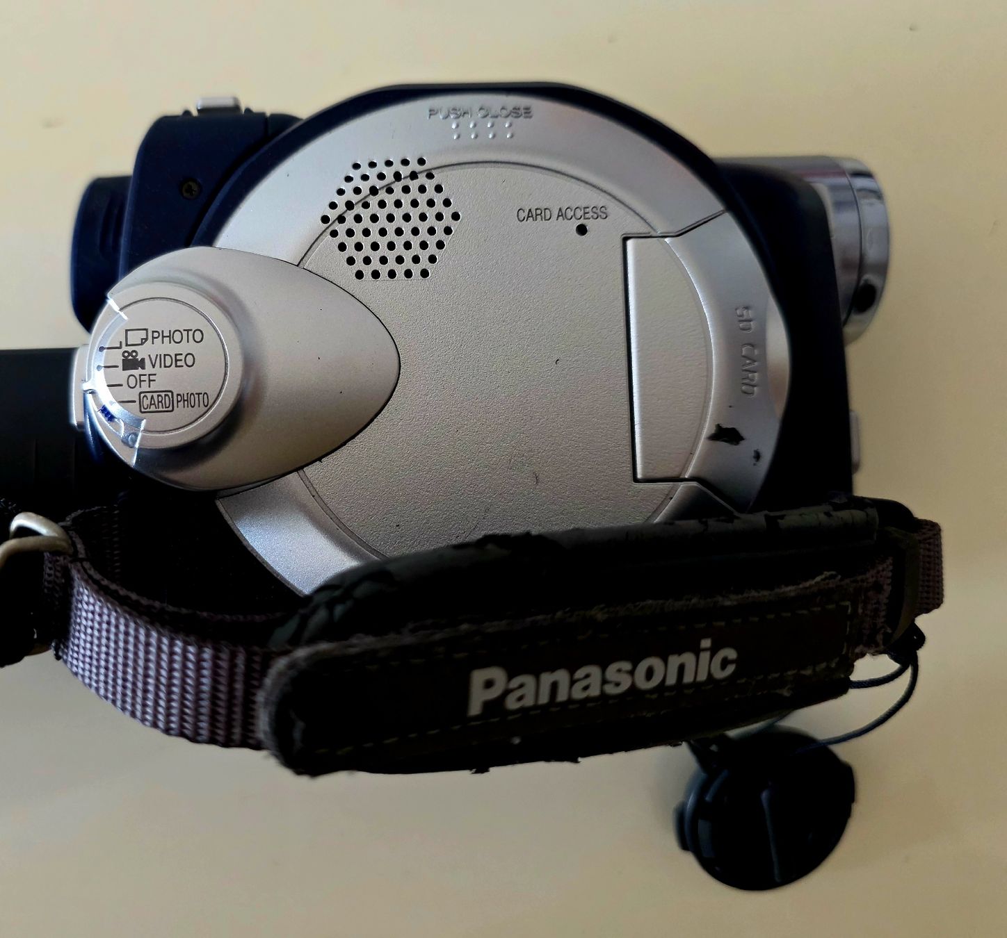 Panasonic Videocamere: kamera Panasonic dvd 24er zoom – Usato da wetzikon venduto da Bestedienste 1