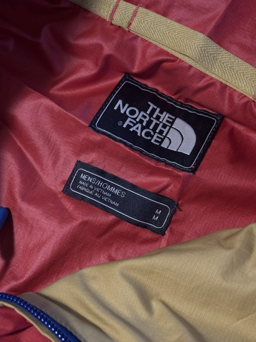 North Face Jacken: The North Face Wind Jacket – Gebraucht aus Mels von exploremore 2