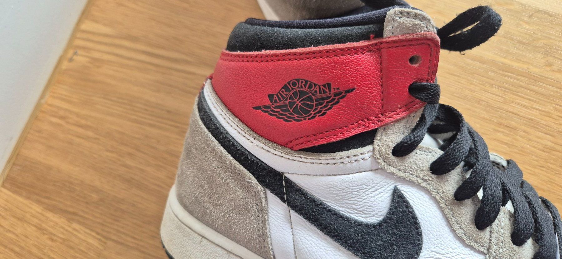 Nike Scarpe da uomo: Nike Air Jordan Sneaker Gr. 40 – Usato da Thalwil venduto da Farfalla 1