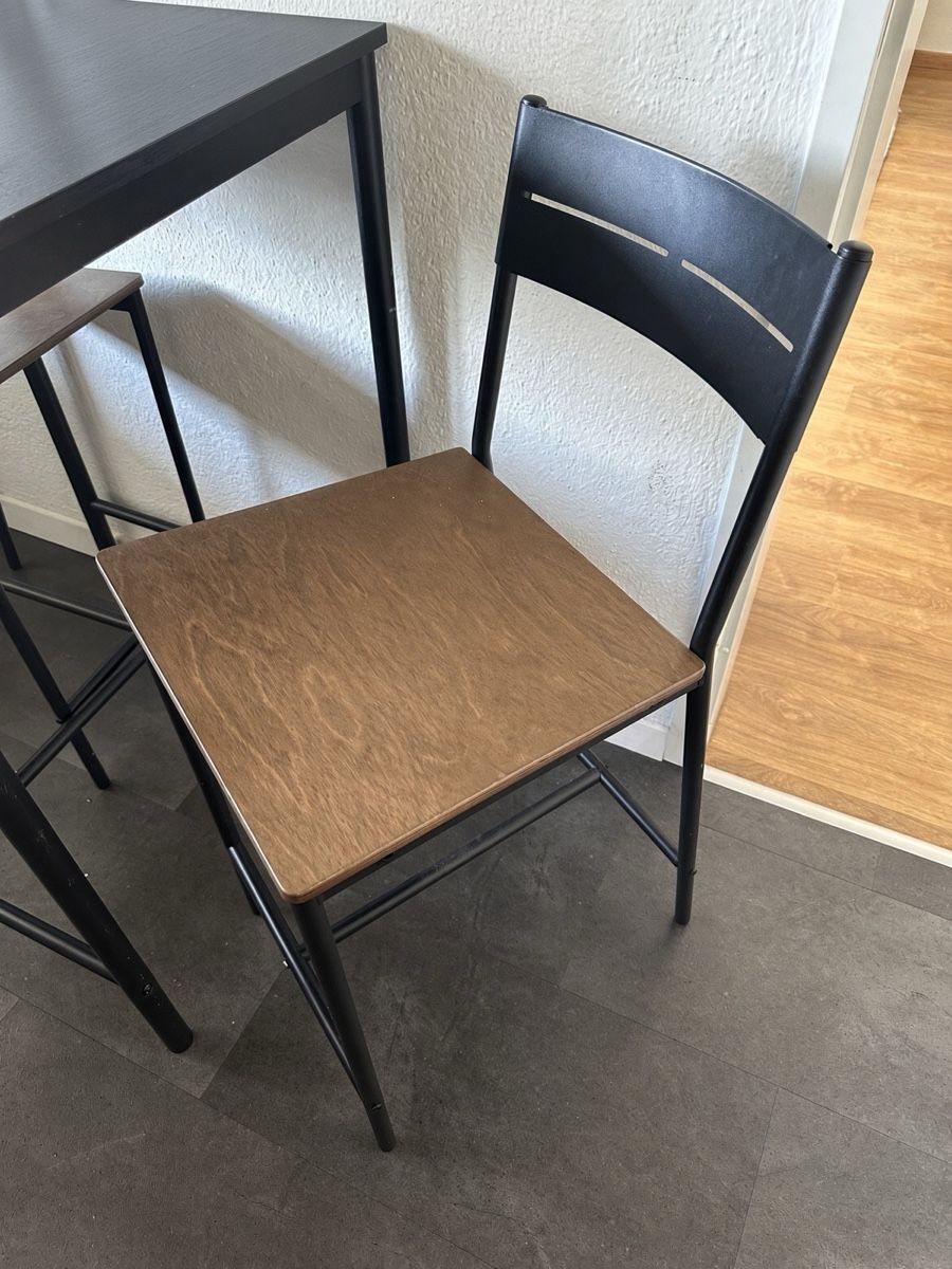 Tische: IKEA SANDSBERG Bartisch schwarz + 2 Stühle – Gebraucht aus Winterthur von rus_86rx 1
