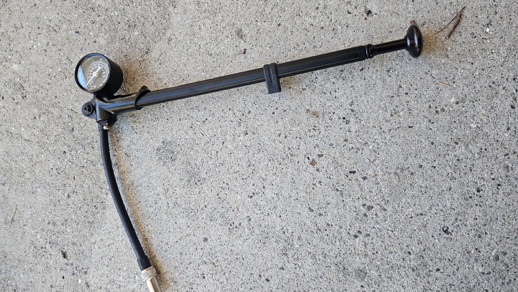 Rockshox Pumpen: Dämpferpumpe RockShox mit Manometer  – Neu (gemäss Beschreibung) aus Zürich von OegC