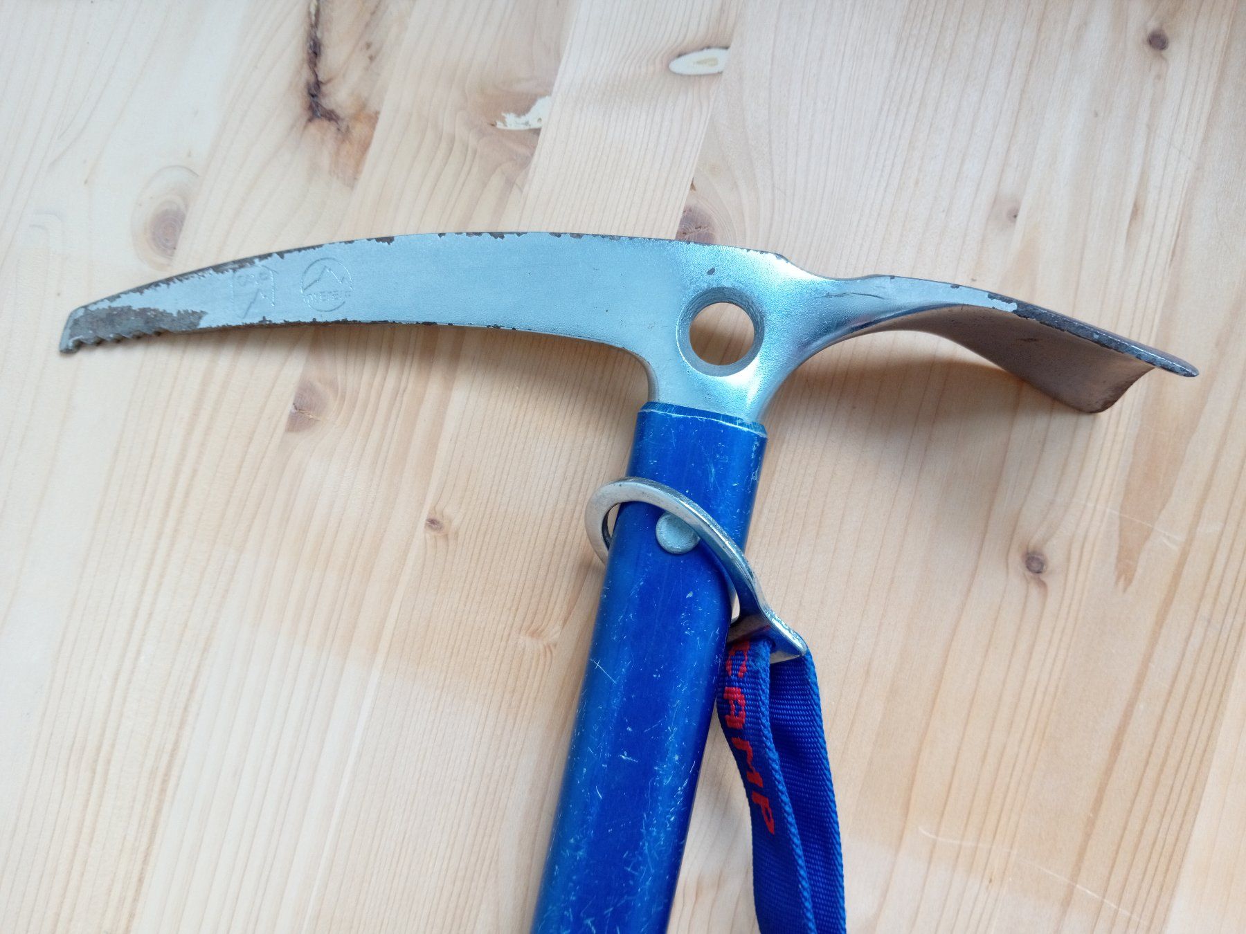 Attrezzatura da arrampicata: Eispickel Camp mit Handschlaufe / 70 cm – Usato da Bern venduto da wra_6px8 3