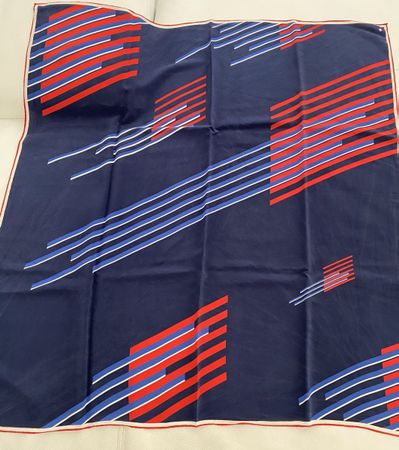 Seiden Foulard 🌸