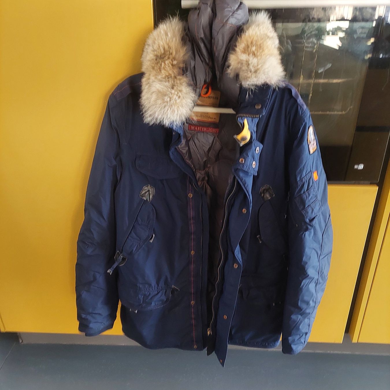 Parajumpers Mäntel: Parajumpers Winterjacke Gr.XL blau – Gebraucht aus Ermenswil von Ingram0