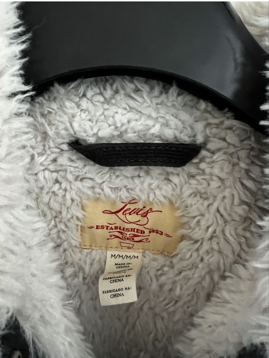 Levi's Giacche: Levi’s Cordjacke mit Teddyfutter – Nuovo (secondo la descrizione) da Zürich venduto da joy_f8j5 1