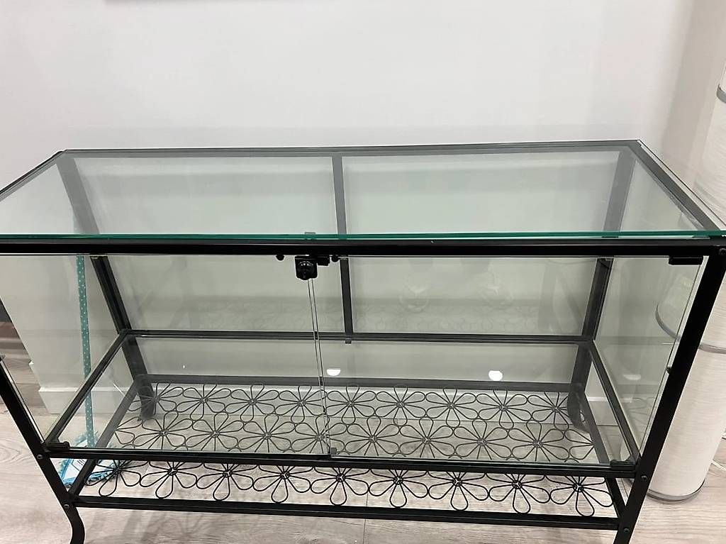 Vitrines: Glasvitrine – D'occasion à Hittnau par col_2fnj