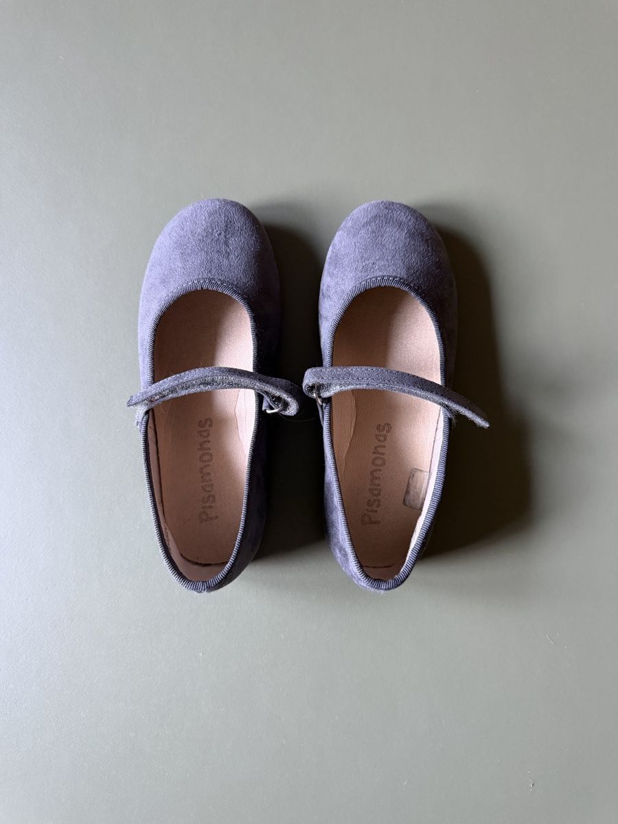 Schuhe für Mädchen: Pisamonas Wildleder Ballerinas – Gebraucht aus Zürich von ilanee