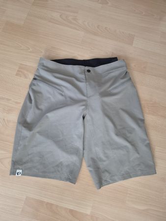 Pearl Izumi Canyon Bike Shorts mit Polster