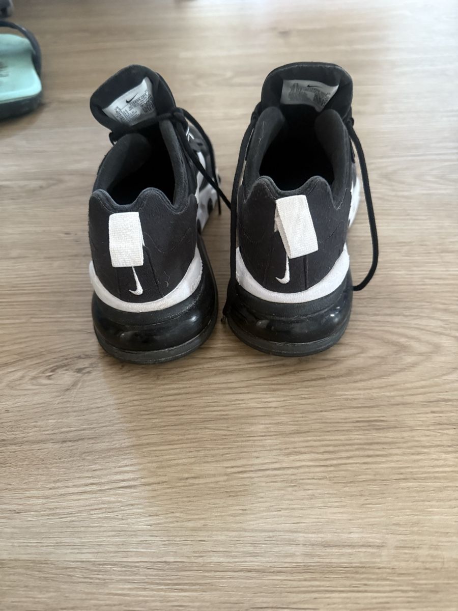 Nike Scarpe da uomo: Nike air max 270 React Turnschuhe – Usato da Kirchdorf BE venduto da omegatoc 2
