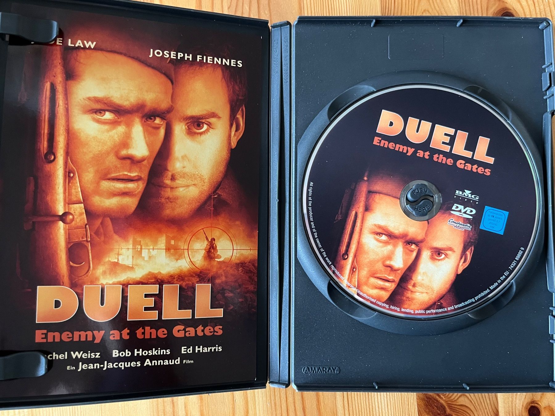 Tous les DVDs: DVD "DUELL - Enemy at the Gates" – D'occasion à Zürich par Gurkis 1