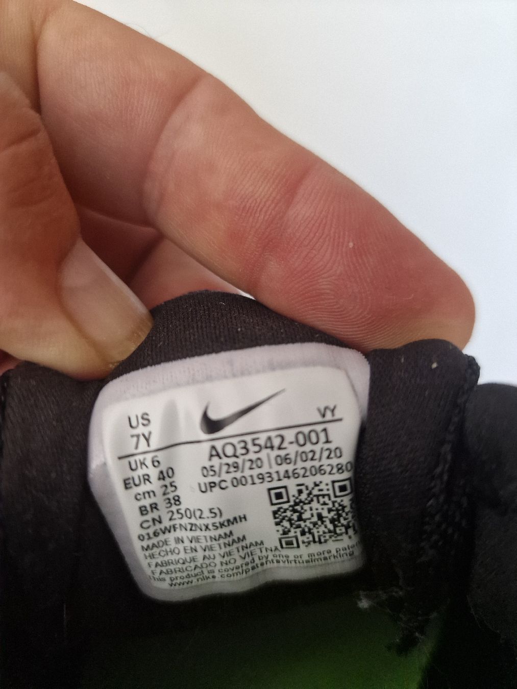 Nike Scarpe da uomo: NIKE Star runner 2.0 wie neu Gr.40 – Nuovo (secondo la descrizione) da Wildberg venduto da mantas07 2