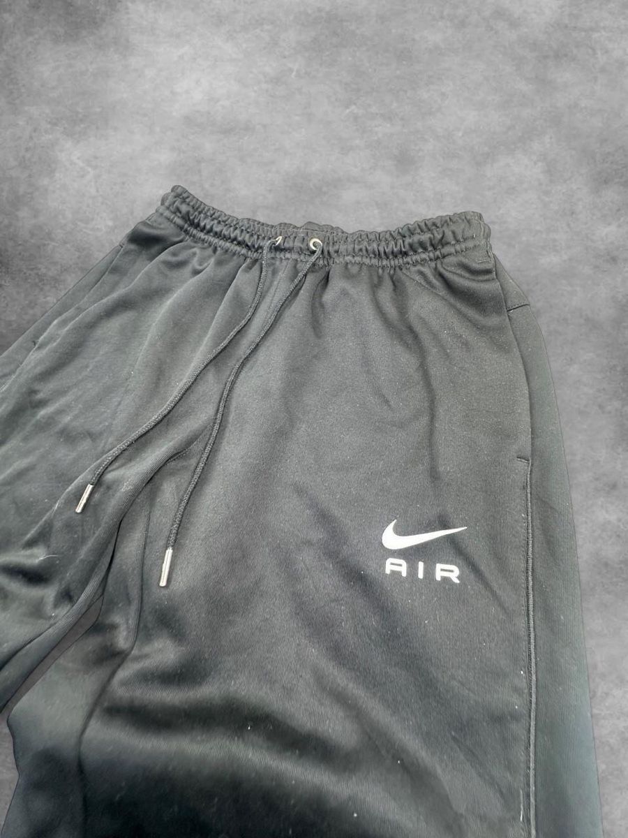 Nike Pantaloni: Nike sweatpants – Usato da Erlinsbach SO venduto da TogaResell 1