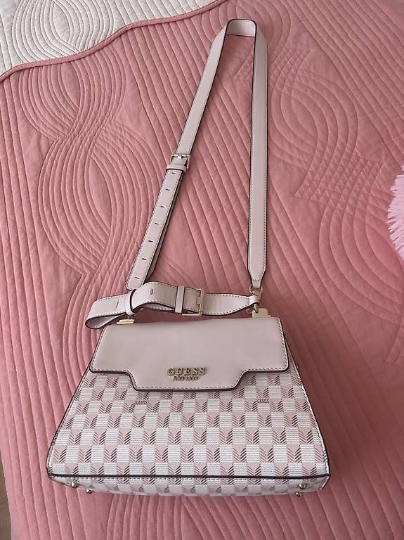 Borse da donna: Borsa Guess  – Usato da Cugnasco venduto da tat_7sr5
