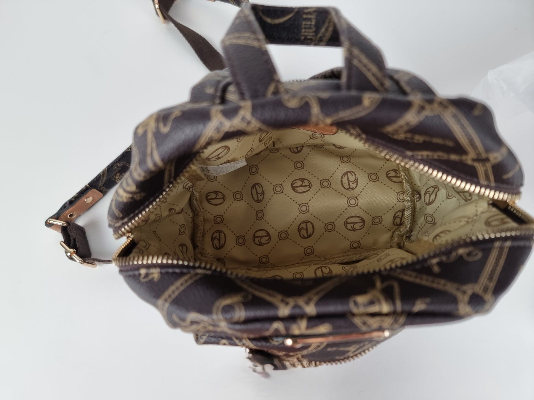 Rucksäcke: Tasche Giulia Pieralli – Gebraucht aus Urtenen-Schönbühl von Restwert_Schoenbuehl 7