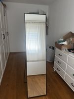 Schwarzer Standspiegel Kamsund von IKEA 40x167cm