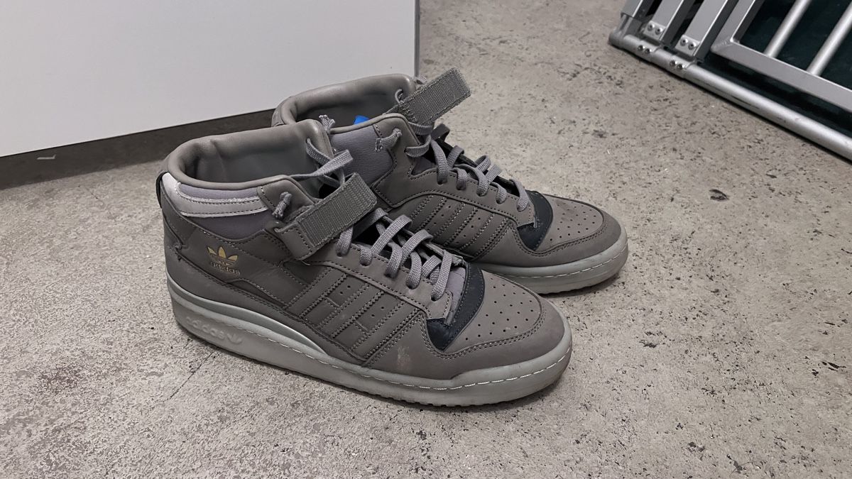 Adidas Herrenschuhe: Adidas Forum High Schuhe Grau Gr. 43 1/3 – Gebraucht aus Rotkreuz von perlengott 1