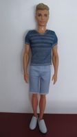 Ken im Jeanslook