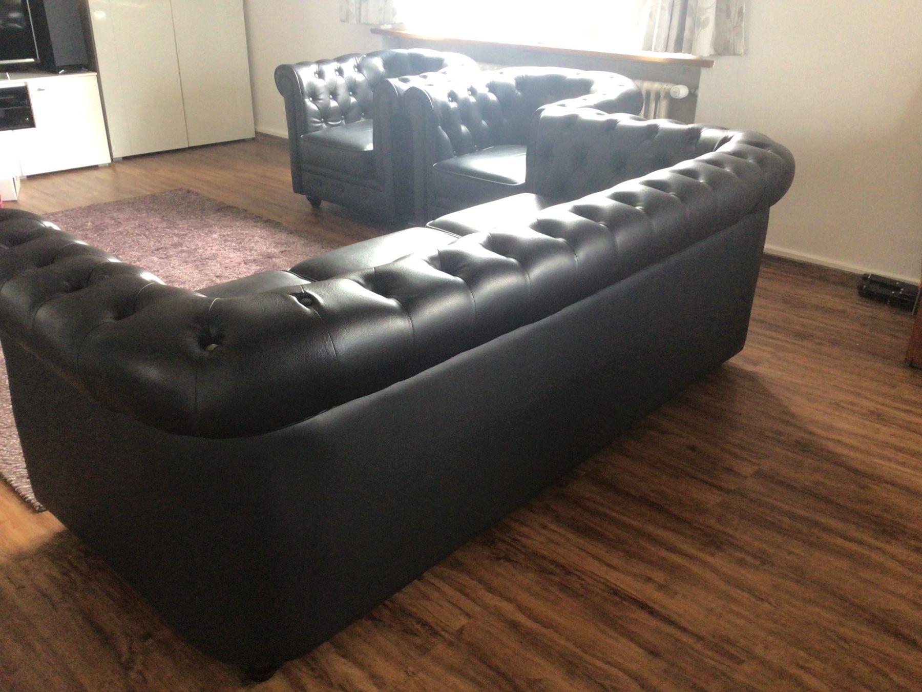 Divani: Chesterfield Sofa & 2 Sessel - Elegante Kunstleder – Usato da Schaffhausen venduto da Snehal 3