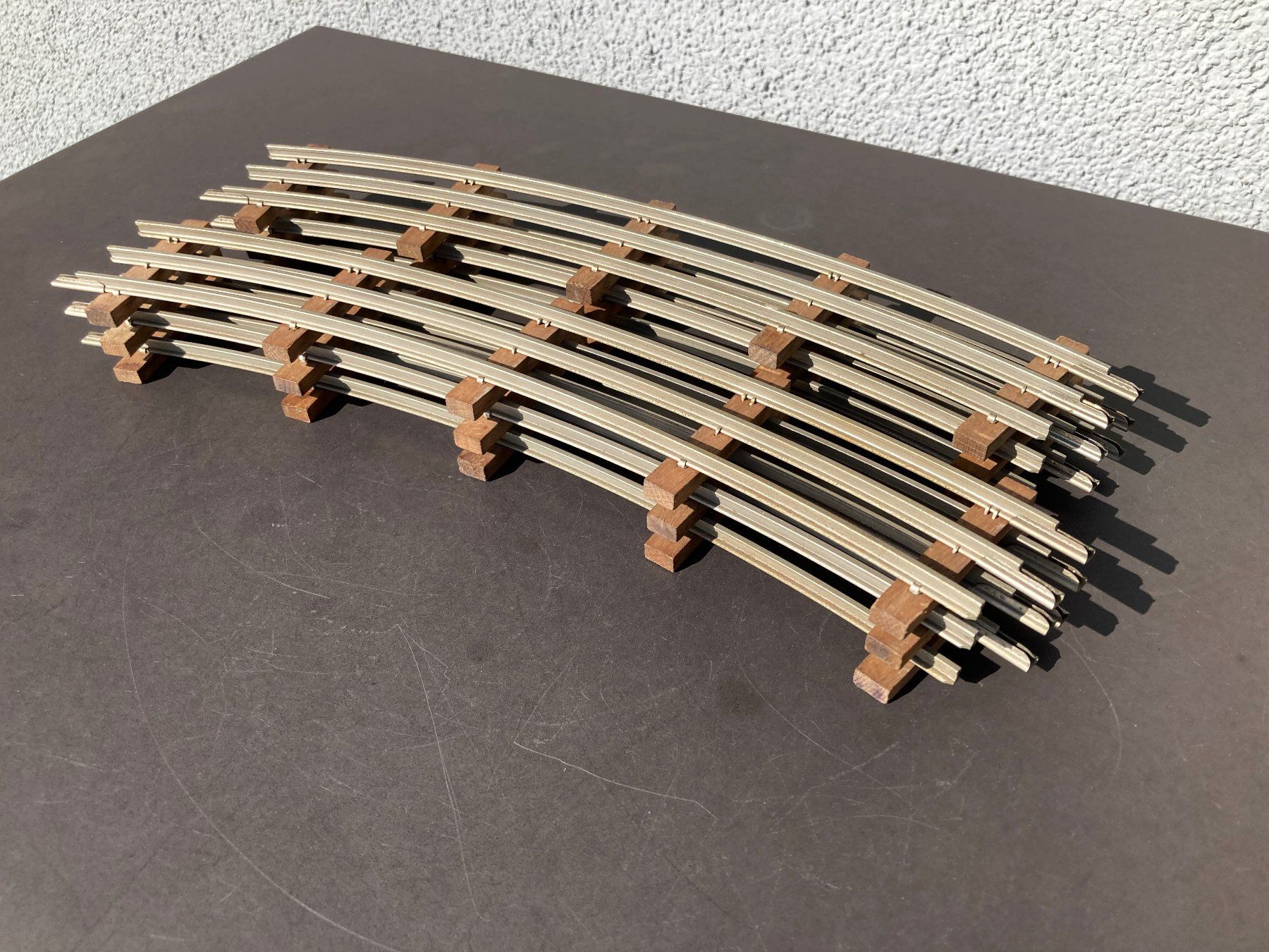 Buco Modellini di ferrovie: BUCO Stahlschienen 122er, 6 Stück – Usato da Therwil venduto da kuuvalo 1