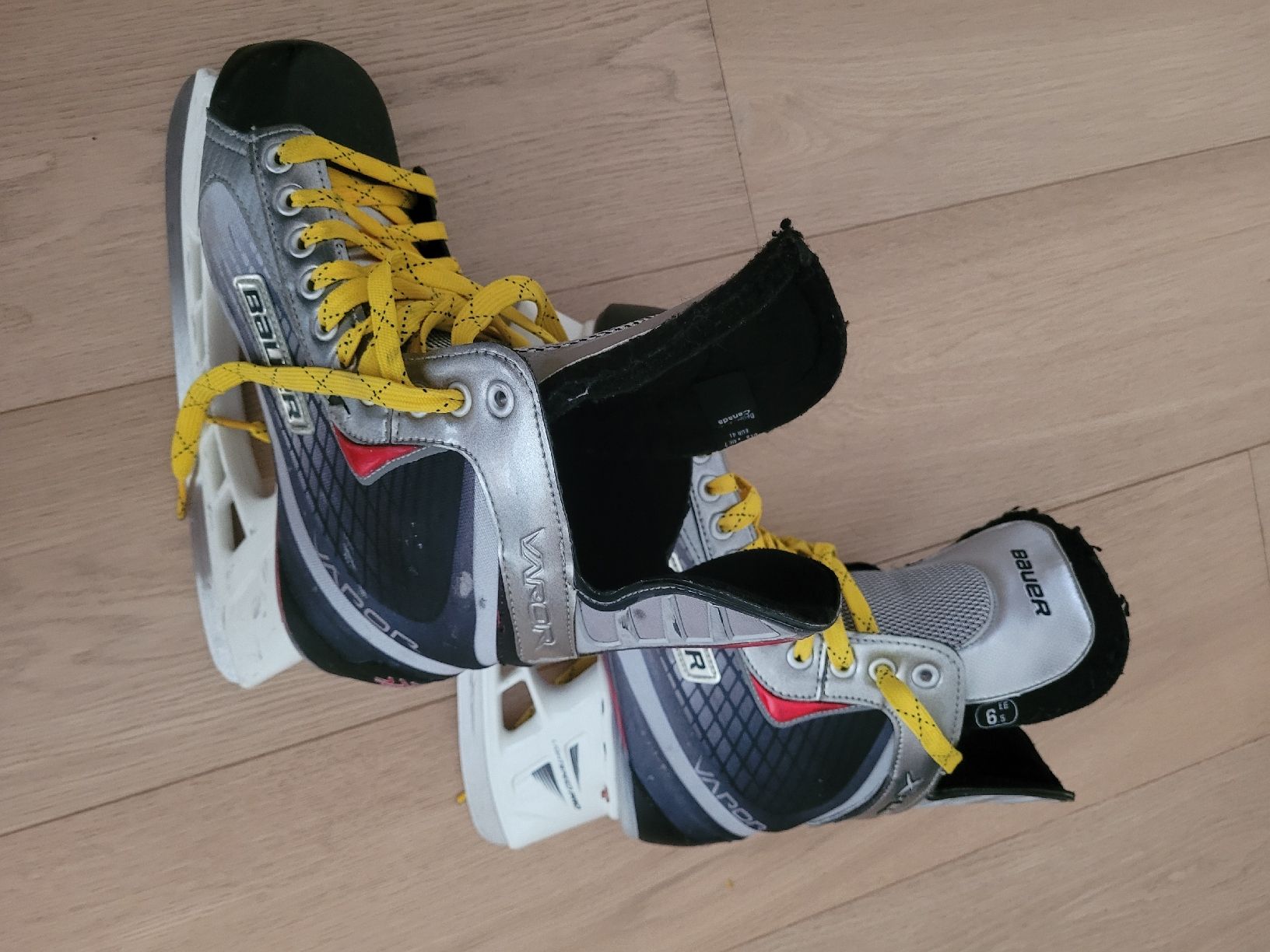 Bauer Patins à glace: Eishockeyschuhe – D'occasion à Rüti ZH par 18c_6frl