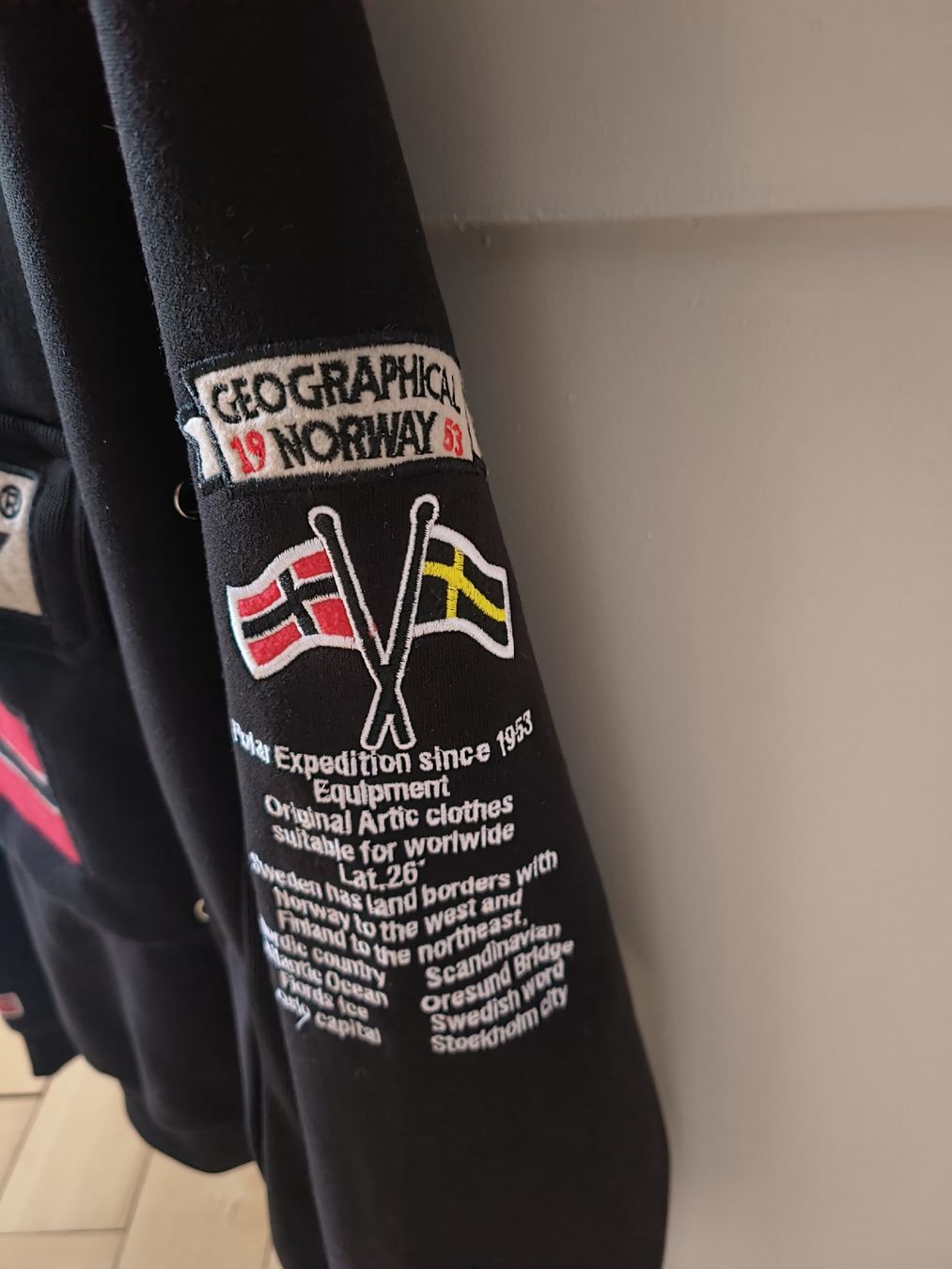Maglioni & Felpe: Pullover Geographical Norway schwarz Grösse M neuwertig – Nuovo (secondo la descrizione) da Biel/Bienne venduto da M.D.C 2