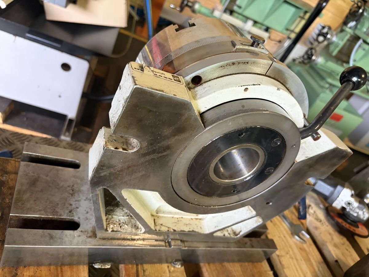 Altro per industria metallurgica: Teilapparat, Rundtisch, Fräse – Usato da Ebnat-Kappel venduto da Mech57 2