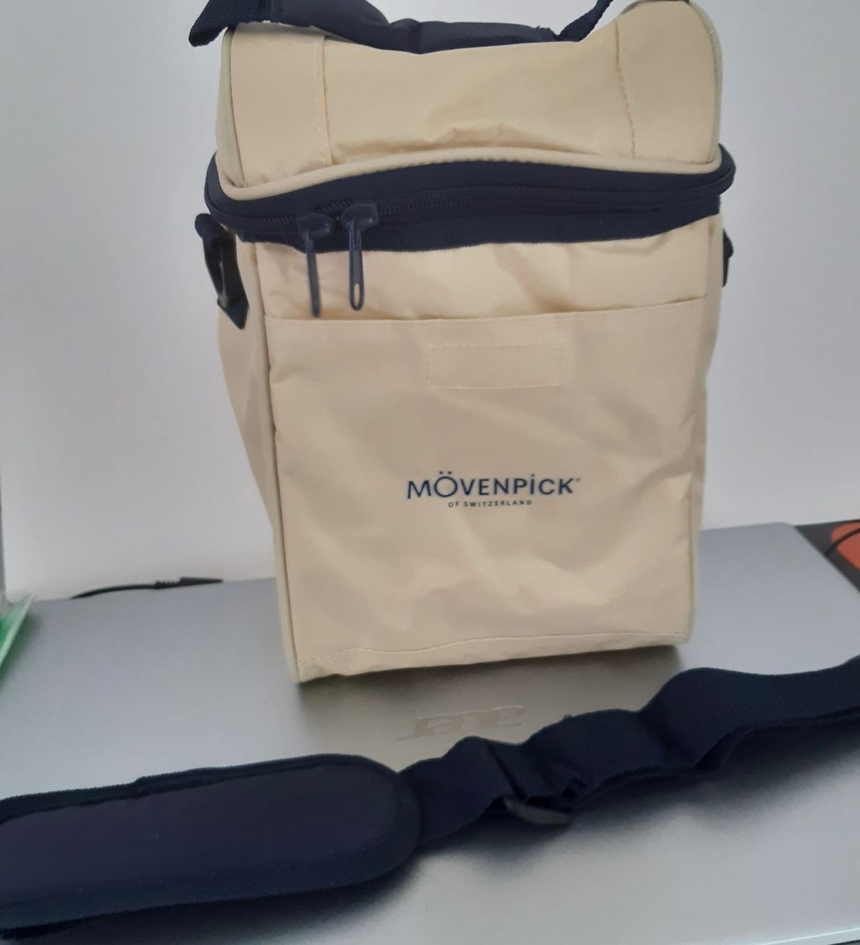 Borse: Isoliertasche Mövenpick NEU – Nuovo (secondo la descrizione) da Luzern venduto da Sontru 1