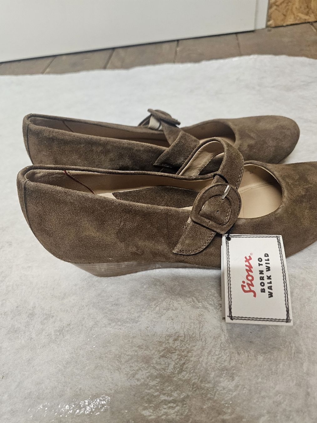 Scarpe da donna: Damen Schuhe – Nuovo (secondo la descrizione) da Luzern venduto da bagija