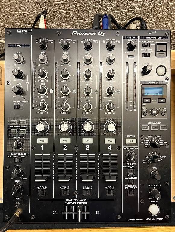 Pioneer Mischpulte: Pioneer DJM-750MK2 – Gebraucht aus Zürich von CMAAcoustics