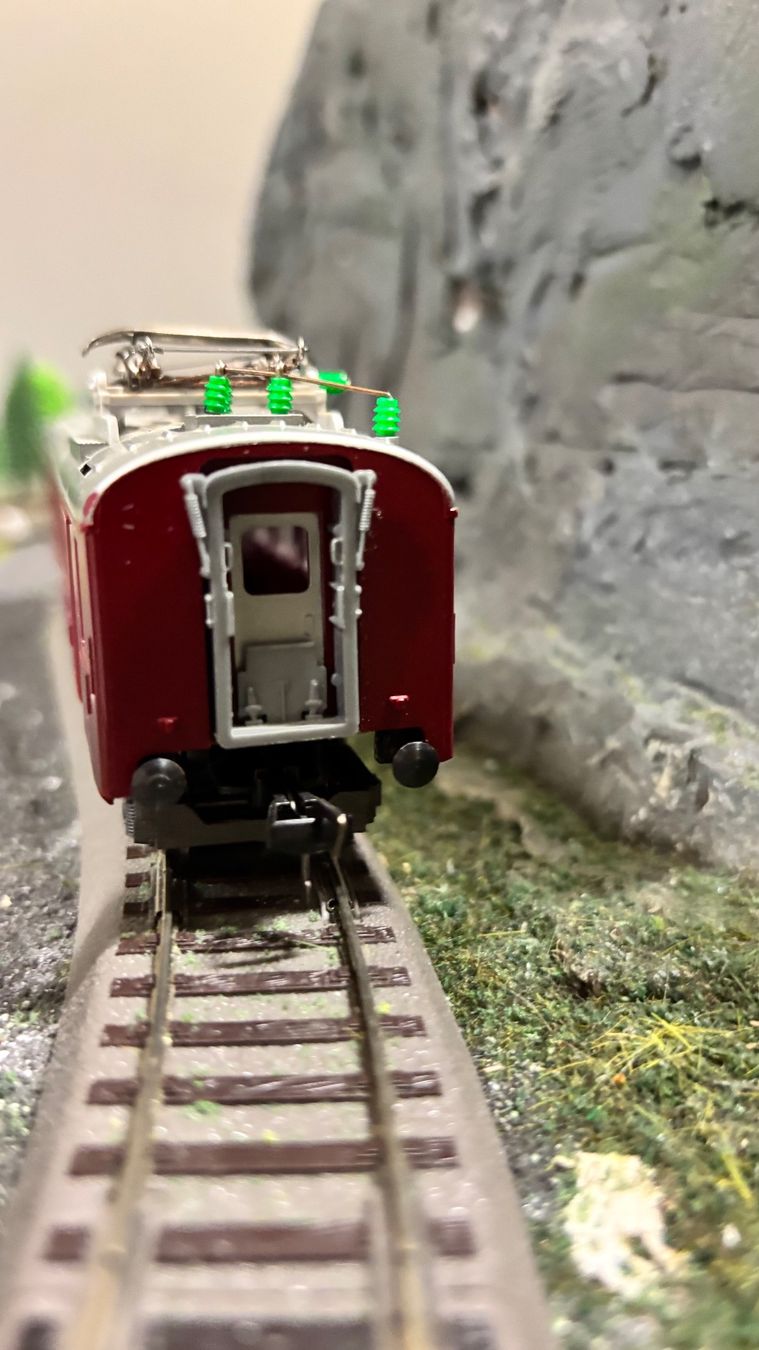 Fleischmann Modelleisenbahnen: Fleischmann SBB Speisewagen – Gebraucht aus Grenchen von Agodi 2