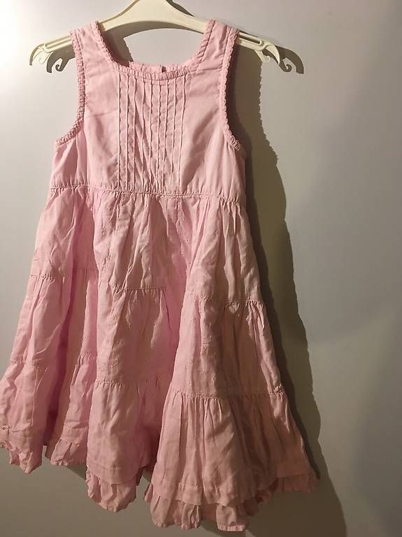 Robes et jupes: Aermelloses Kleidli rosa Grösse 98 – D'occasion à Rothenburg par Flaeckly