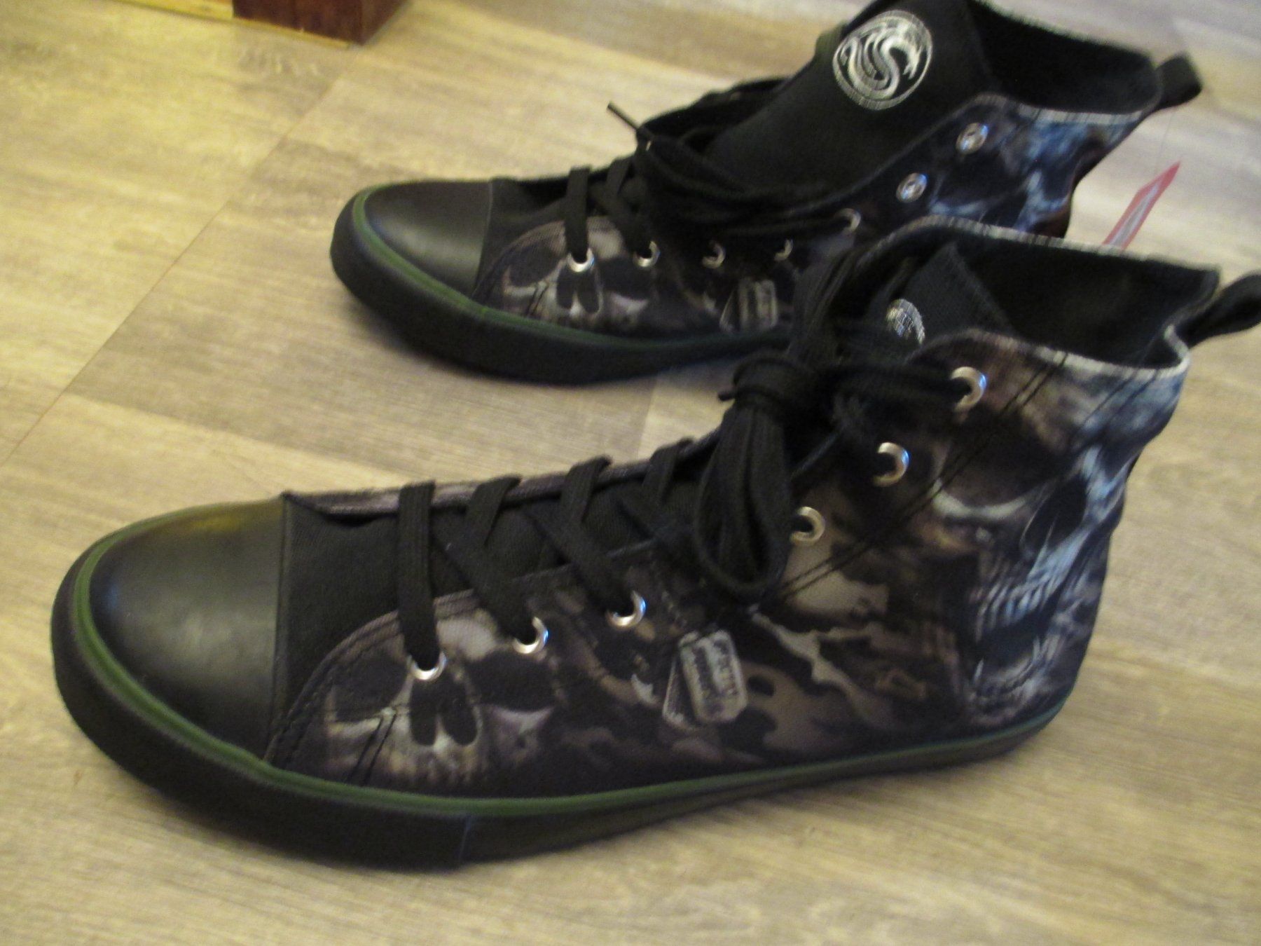 Scarpe da uomo: Sneakers Soul Skull Gr. 46 – Nuovo e nell'imballaggio originale da La Heutte venduto da franco029