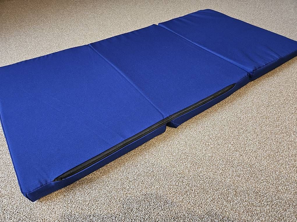 Matratzen: Reisebettmatratze 60 × 120 cm – Gebraucht aus Malans SG von Dontomy