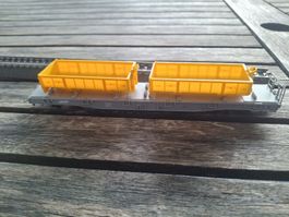 Flachwagen mit 2 gelben Mulden H0 m Zustand gut