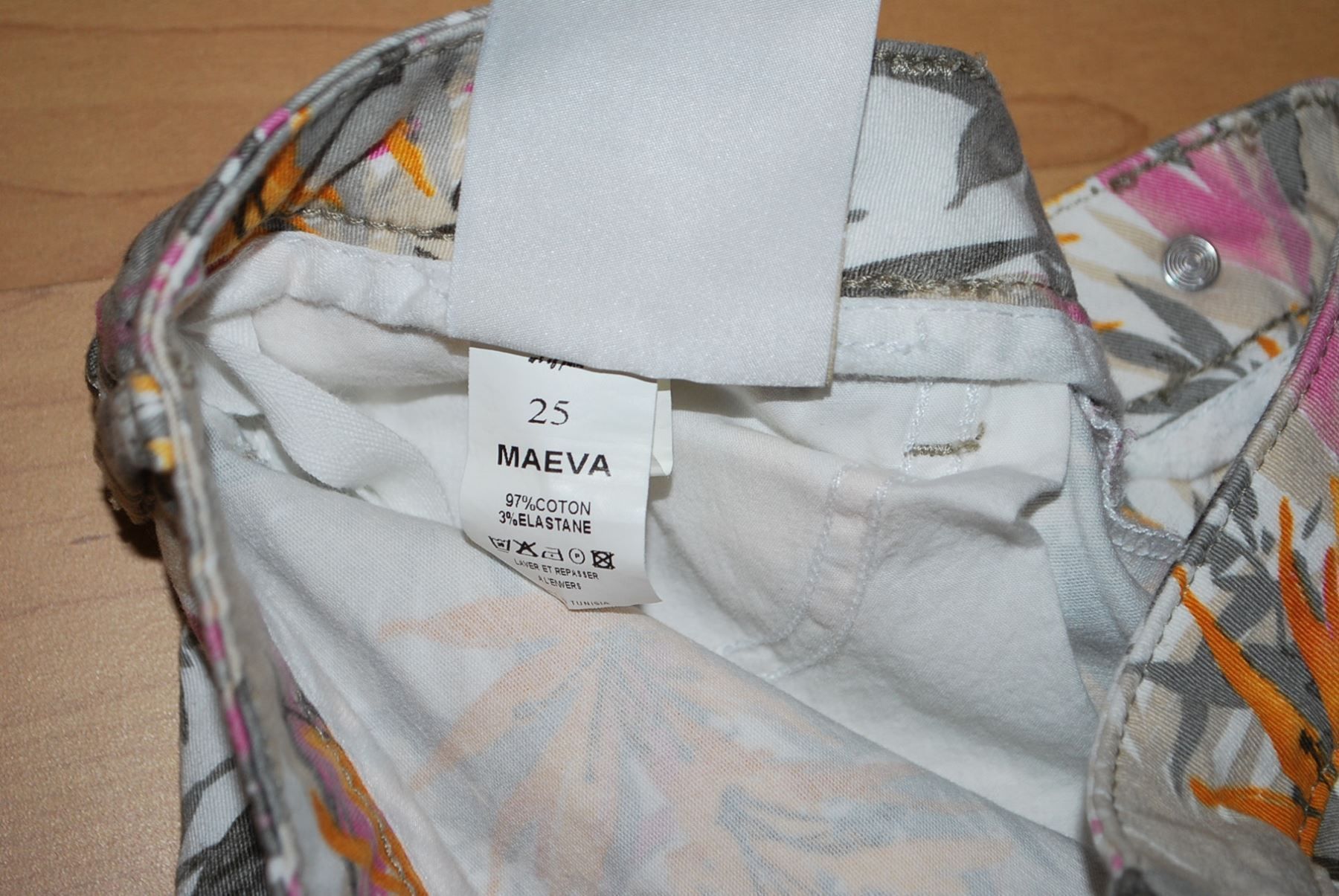 Jeans: Jeans REIKO Taille W 25  Neuf – Nuovo e nell'imballaggio originale da Cossonay-ville venduto da Super-Price-Quality 7