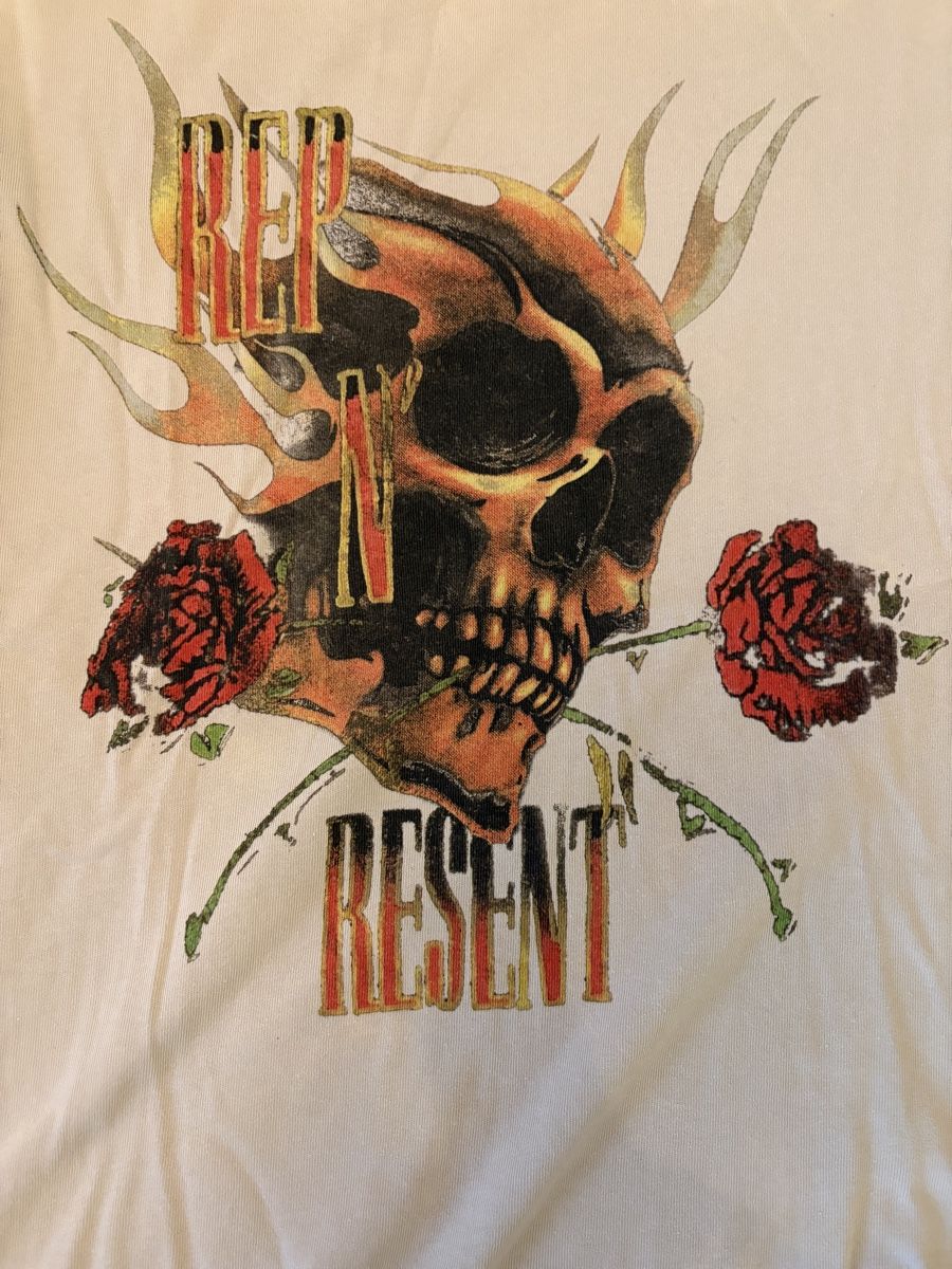 Represent T-shirt: Represent T-Shirt – Usato da St.Pelagiberg venduto da JannikGer 2