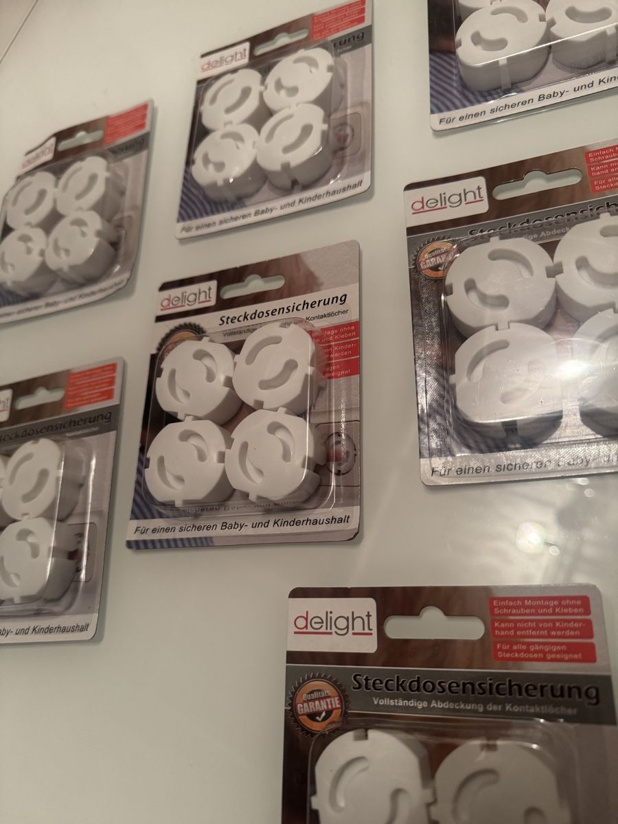 Stecker: Steckdosenschutz Delight, 7 Packungen, Neu & Originalverpack – Neu und originalverpackt aus St. Margrethen SG von des_lb7v