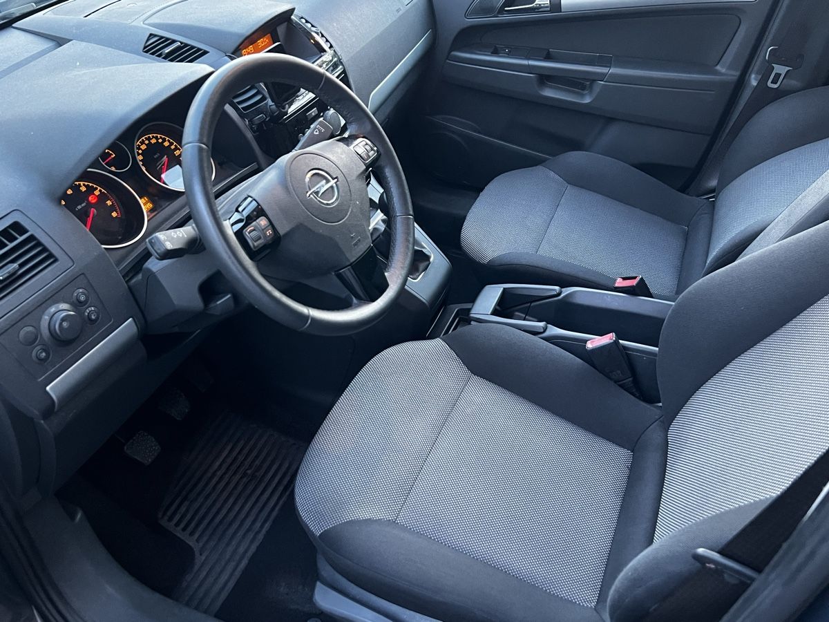Opel Automobili: Opel Zafira 7-Plätzer – Usato da Sursee venduto da gas_8n5t 7