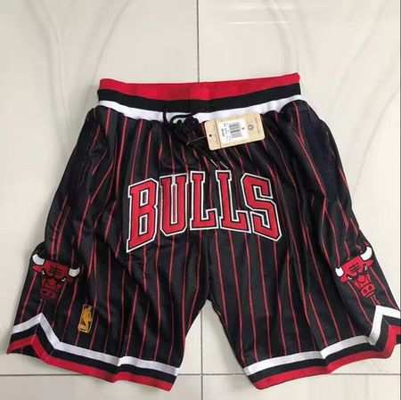 Chicago Bulls Basketball Shorts gestreift Grosse L