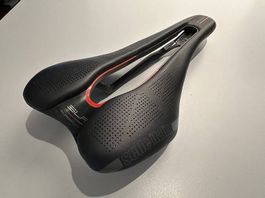Selle Italia SLR Superflow Boost carbone