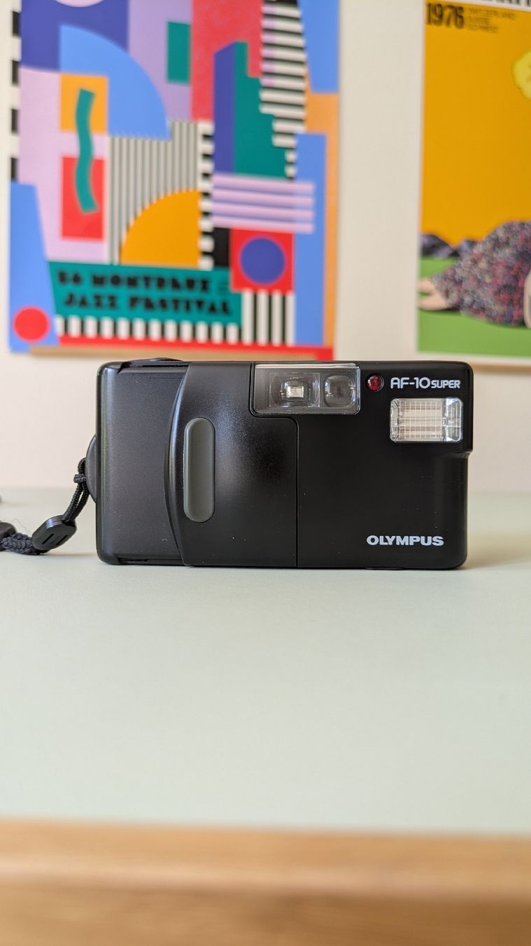 Olympus Fotocamera: Olympus AF-10 Super inkl. Etui – Usato da Zürich venduto da man_pkw6 2