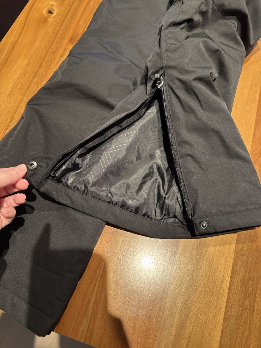 CMP Pantaloni: CMP Skihose/Snowboardhose, Grösse 152 – Usato da Wolhusen venduto da Subi688 1