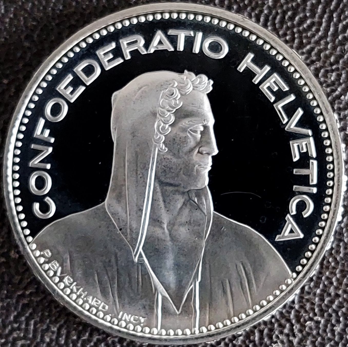 Tutti le monete: 5 Franken 2005 stgl. / aus Münzsatz – Nuovo (secondo la descrizione) da Arch venduto da coinsandmore 1