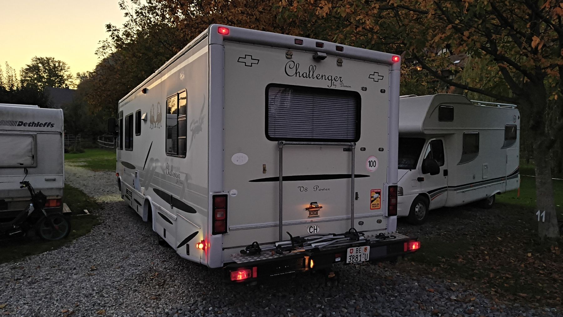 Chevrolet Camping Fahrzeuge: Chevrolet Challenger Camper/Tiny House – Gebraucht aus Etzelkofen von madafaka_06 2