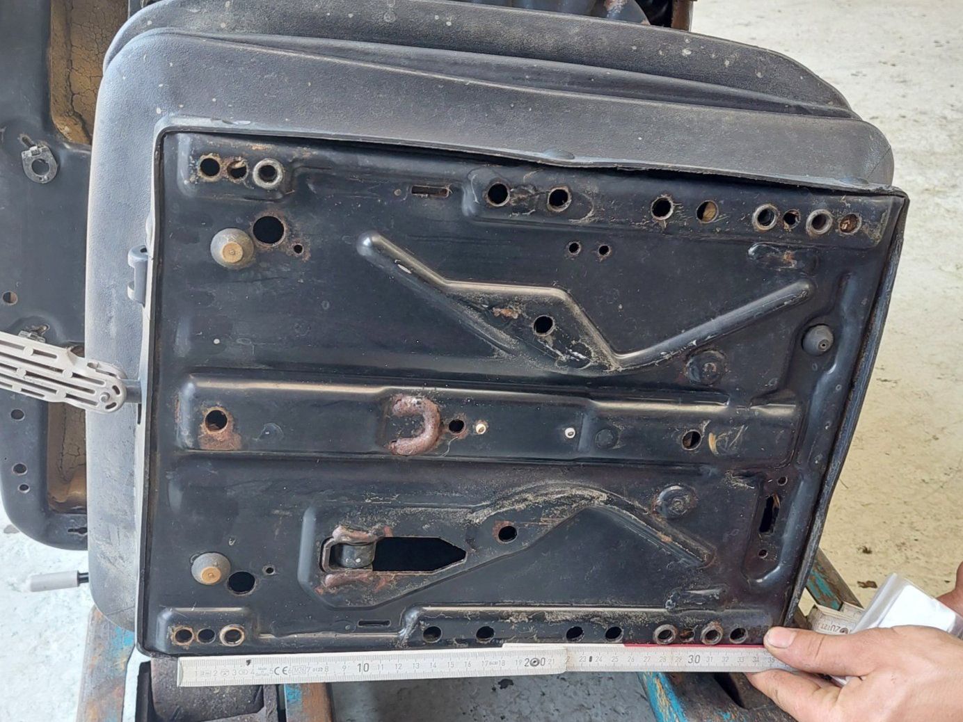 Traktoren: GRAMMER Traktorensitz DS85H mechanisch – Defekt aus Thalheim AG von Wernli5112 4