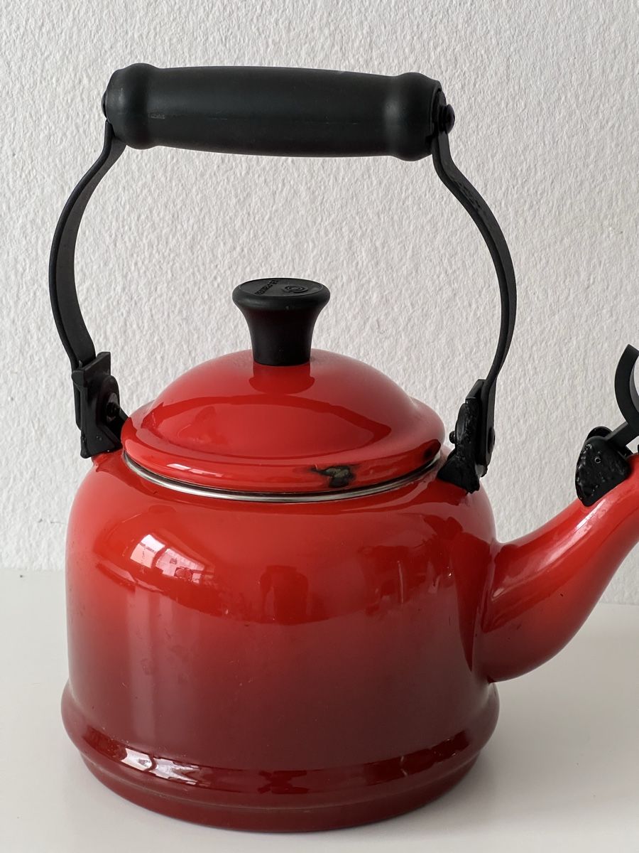 Le Creuset Bollitori: Bouilloire Le Creuset rouge – Usato da Vevey venduto da neflon1te 2